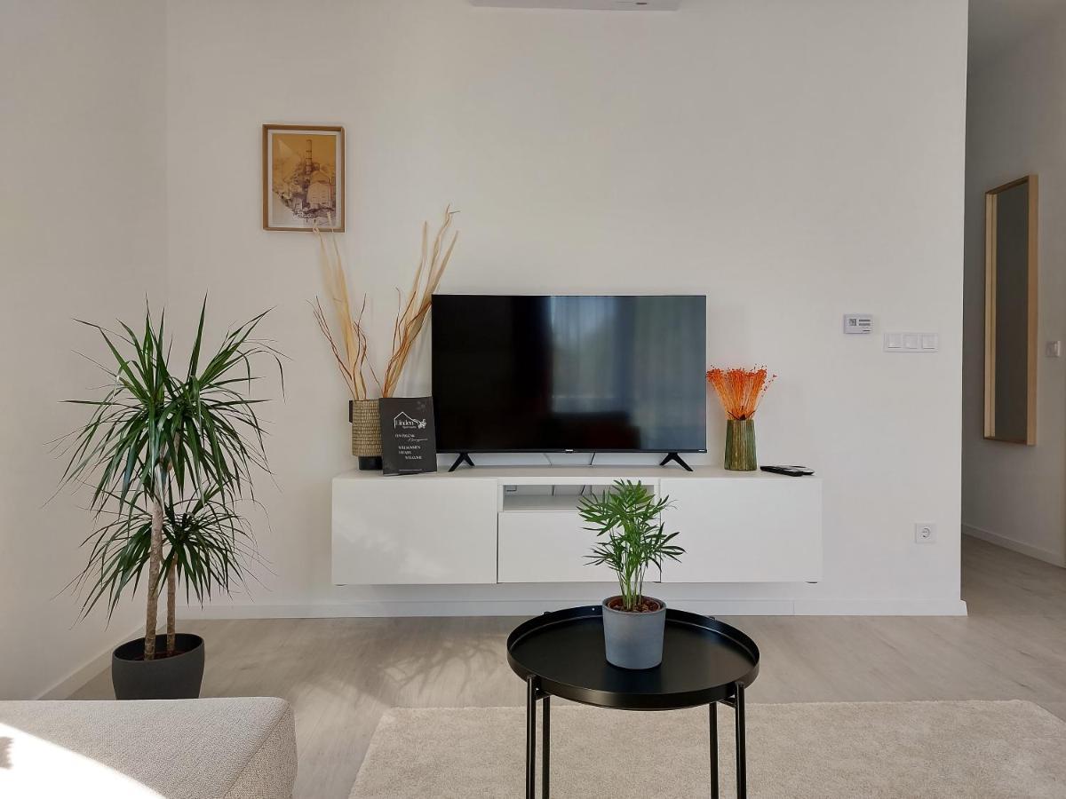 Linden Apartman 106 - Adults Only Мошонмадьяровар Экстерьер фото