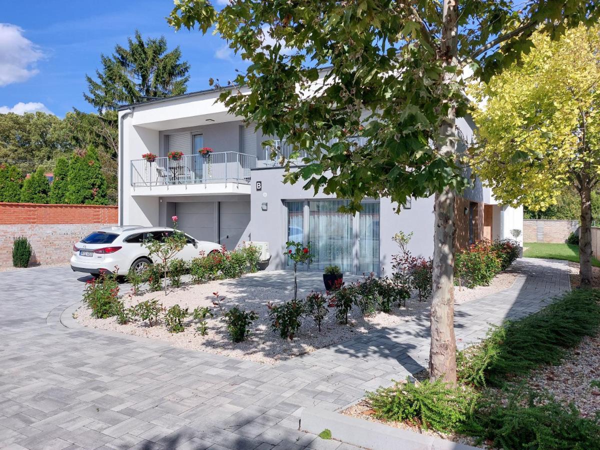 Linden Apartman 106 - Adults Only Мошонмадьяровар Экстерьер фото